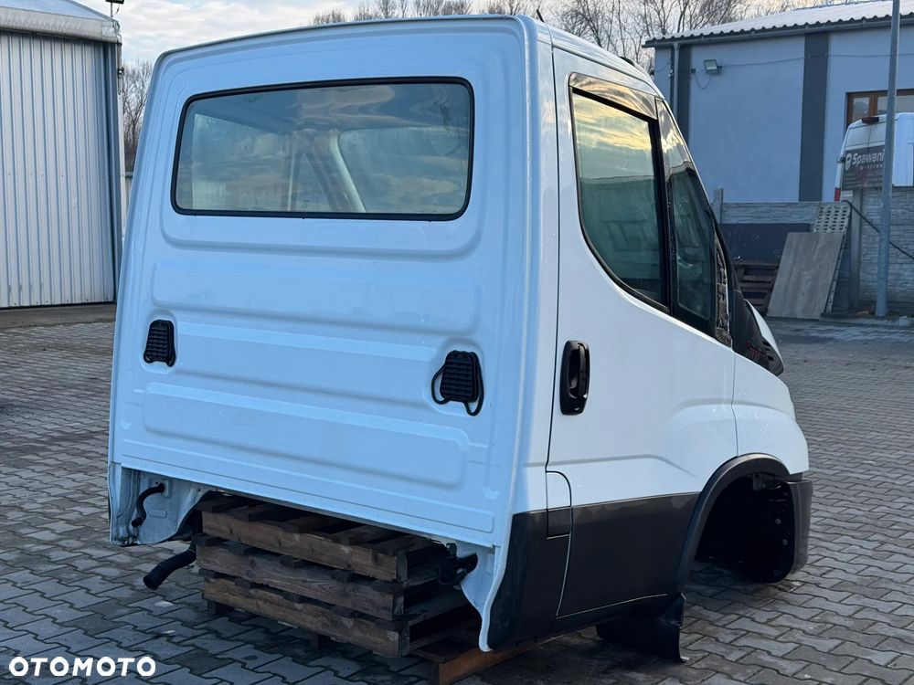 Iveco Daily kabina błotniki drzwi maska zderzak - 15