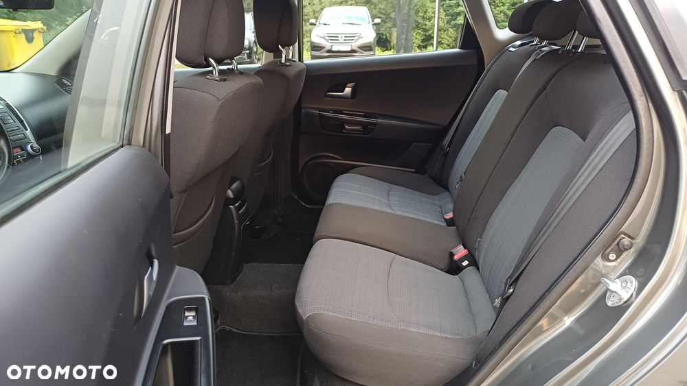 Kia Ceed - 15