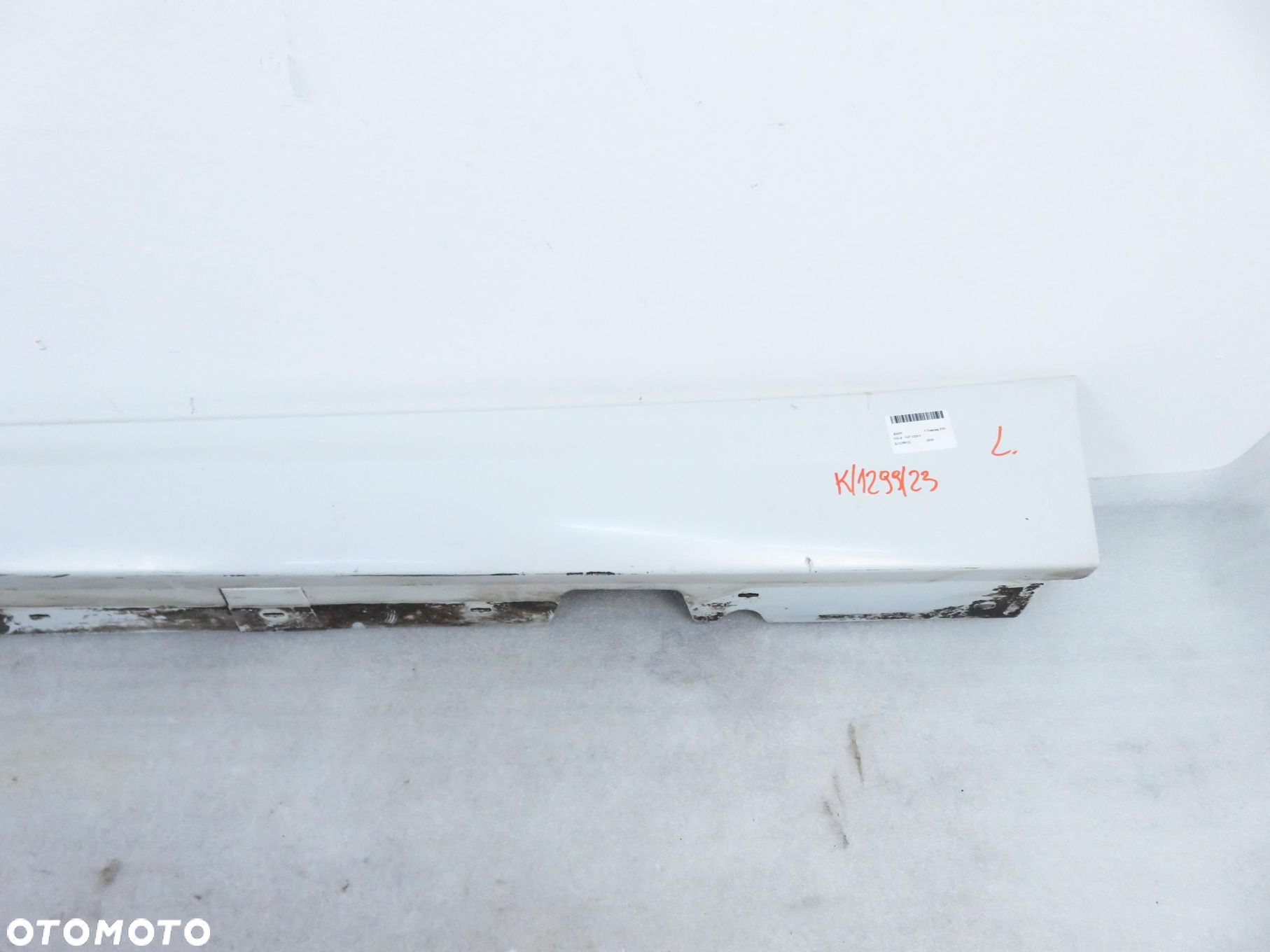 LISTWA PROGOWA LEWA BMW E91   300/0 - 3