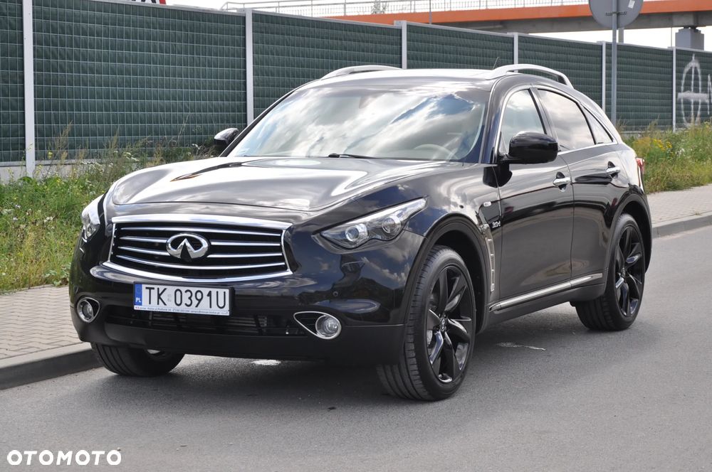 Infiniti QX70 - 15