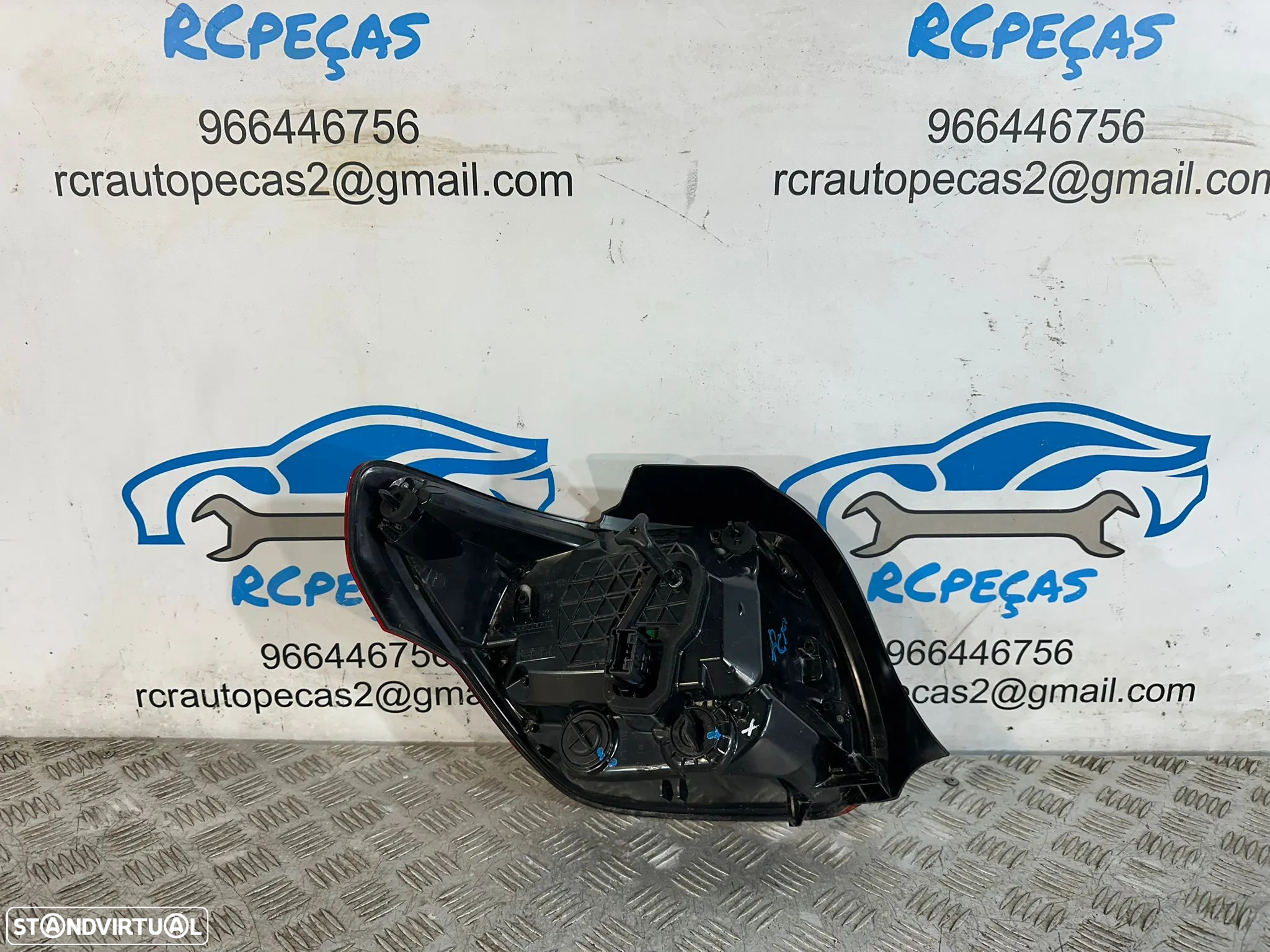 .Farolim traseiro Tras Direito PSA Citroen DS DS3 2009 - 2016 - 5