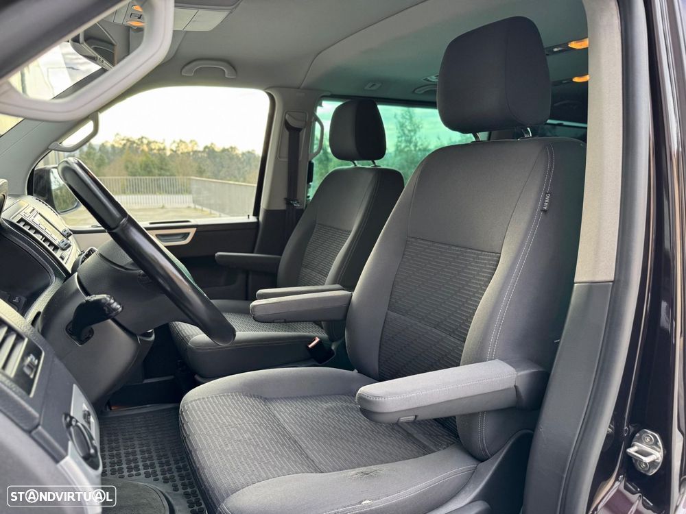VW Multivan 2.0 TDi 180 Highline BlueMotion - 12
