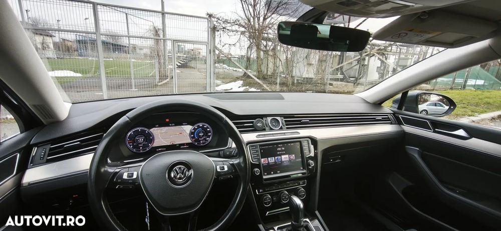 Volkswagen Passat - 14