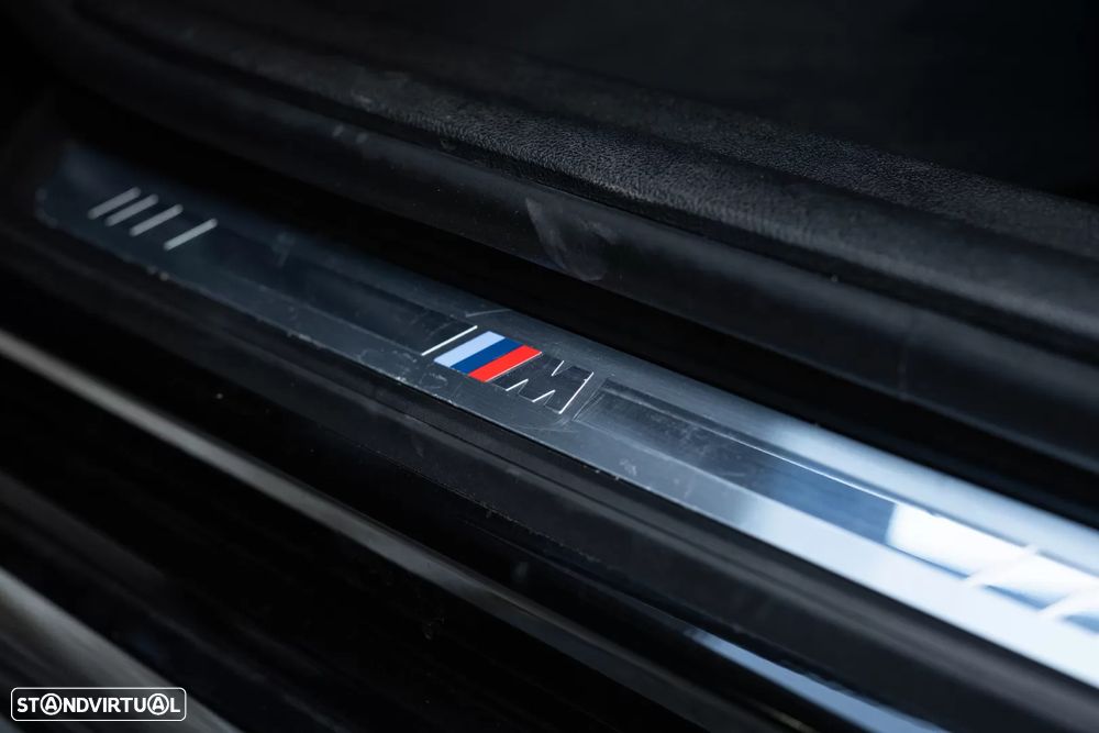 BMW 330 e Pack M Auto - 19
