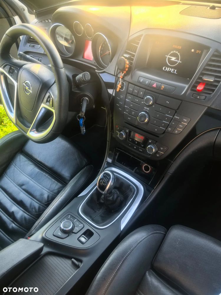 Opel Insignia - 17