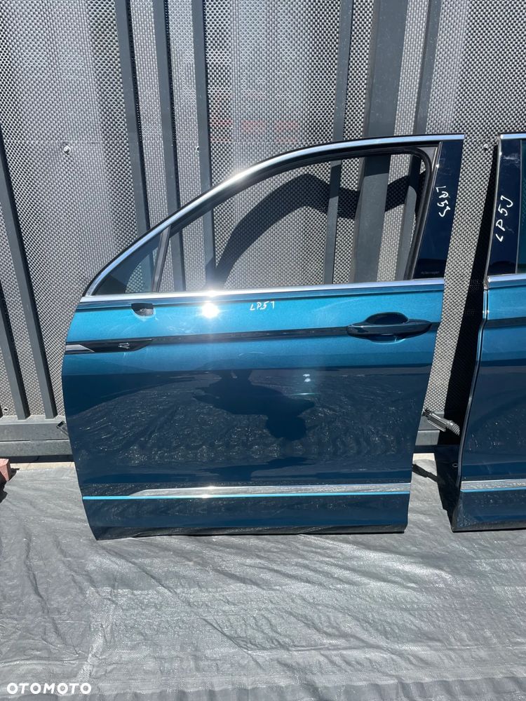 VW TIGUAN II drzwi lewy przód LP5J w kolor pod miernik ORYGIANŁ - 1