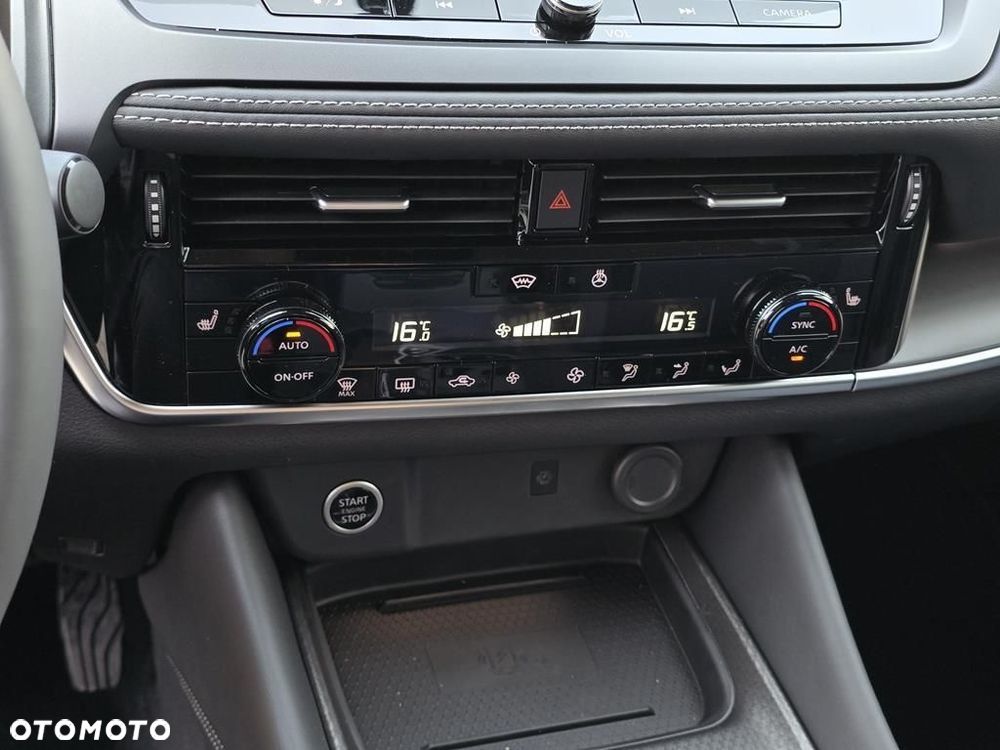 Nissan Qashqai 1.3 DIG-T MHEV N-Connecta Xtronic - 21