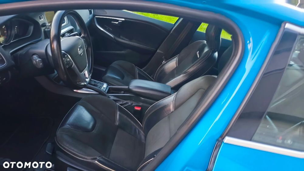 Volvo V40 T5 R-Design Summum - 6