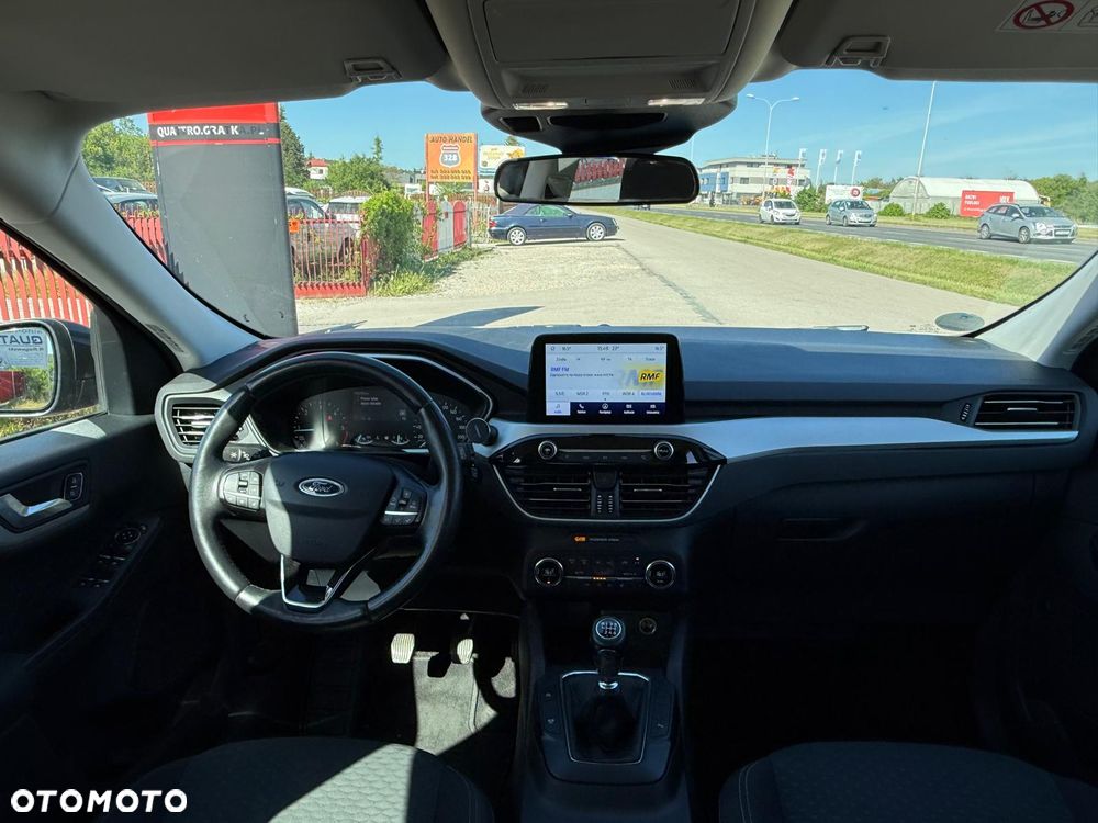 Ford Kuga - 13