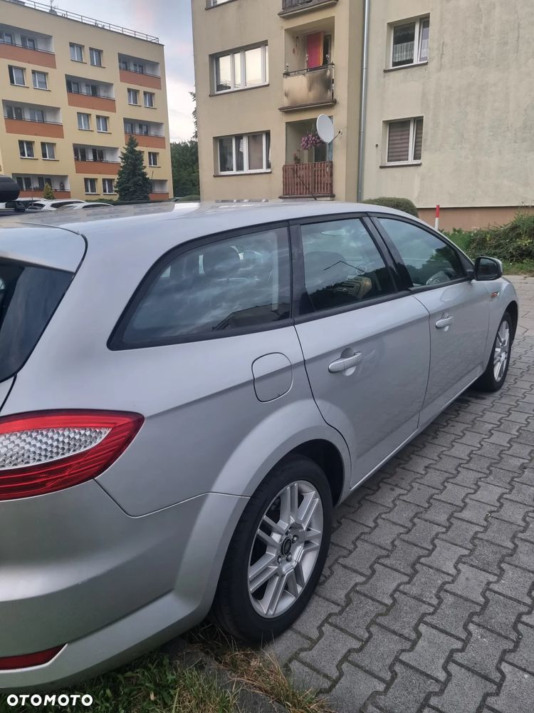 Ford Mondeo 2.0 TDCi Ambiente - 3