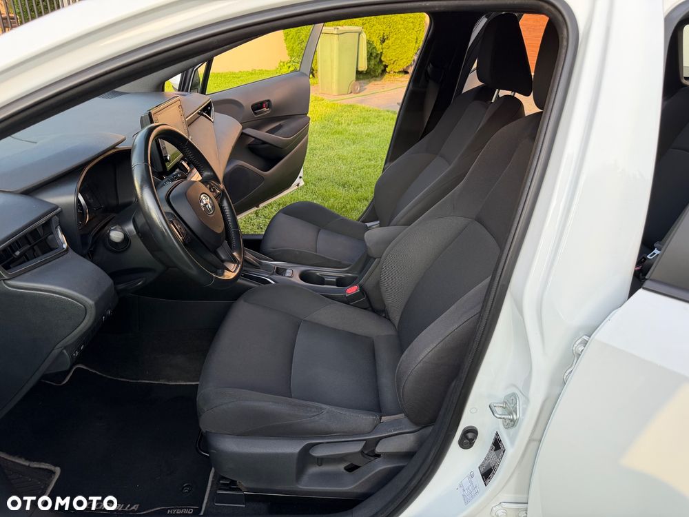 Toyota Corolla 1.8 Hybrid Comfort - 28