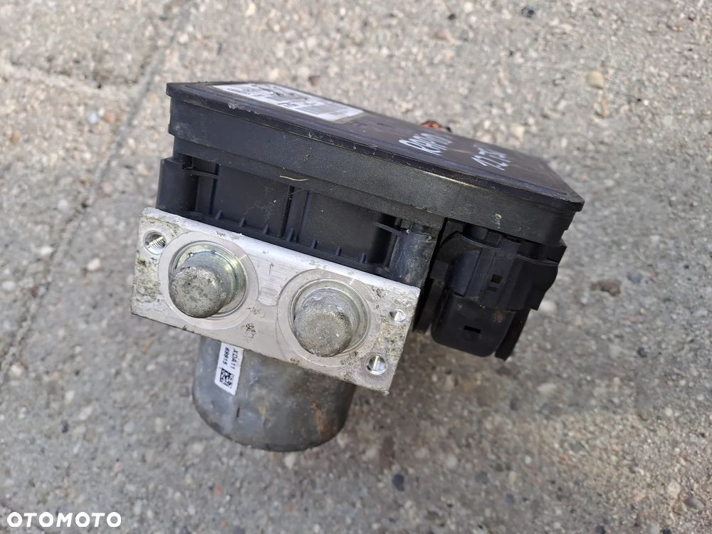 Skoda Rapid pompa sterownik abs 6R0614517BD plus wtyczka z wiązką - 16