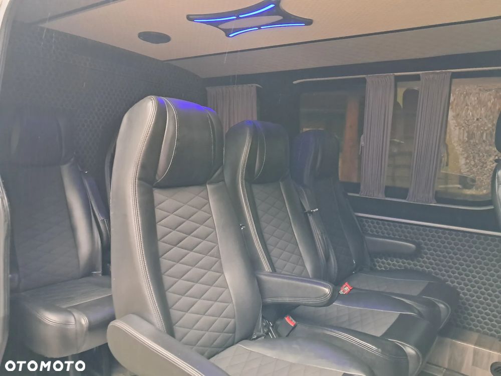 Mercedes-Benz Sprinter 907.221 - 15