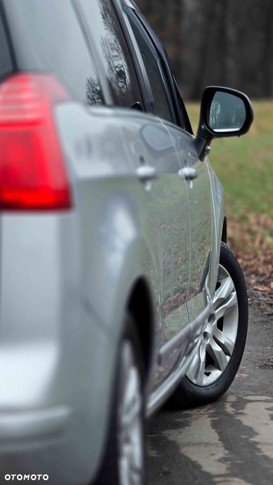 Peugeot 5008 2.0 HDi Active 7os - 9