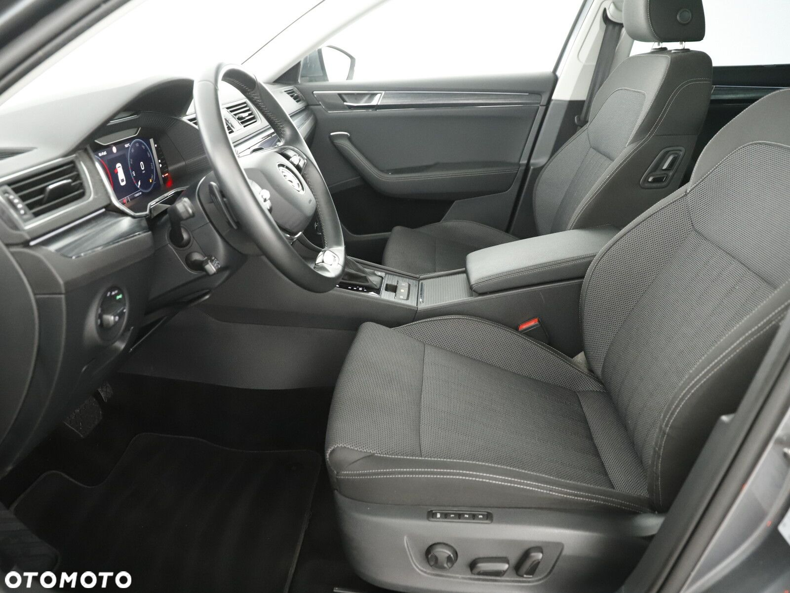 Skoda Superb 2.0 TDI SCR 4x4 Style DSG - 9