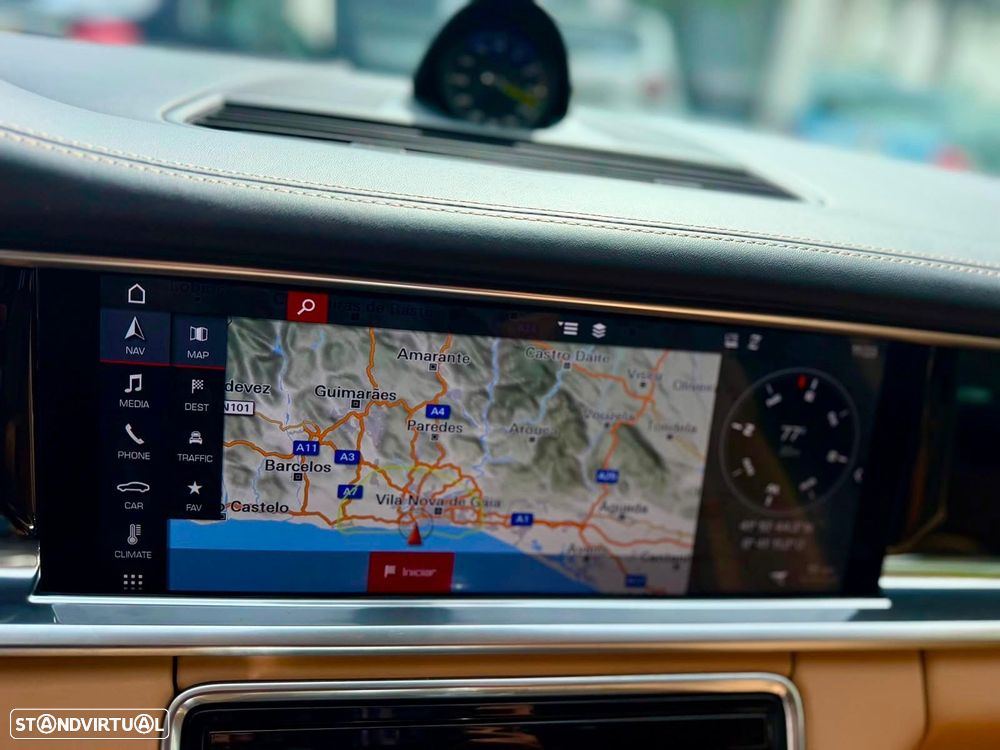 Porsche Panamera Sport Turismo 4 E-Hybrid - 17