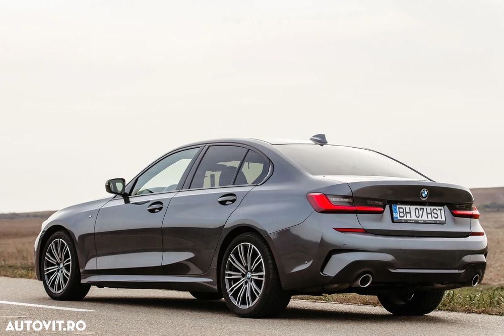 BMW Seria 3 320d xDrive AT M Sport
