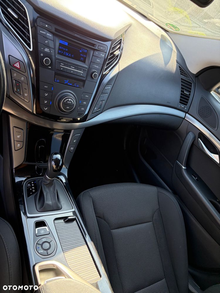 Hyundai i40 Kombi 1.7 CRDi DCT Trend - 20