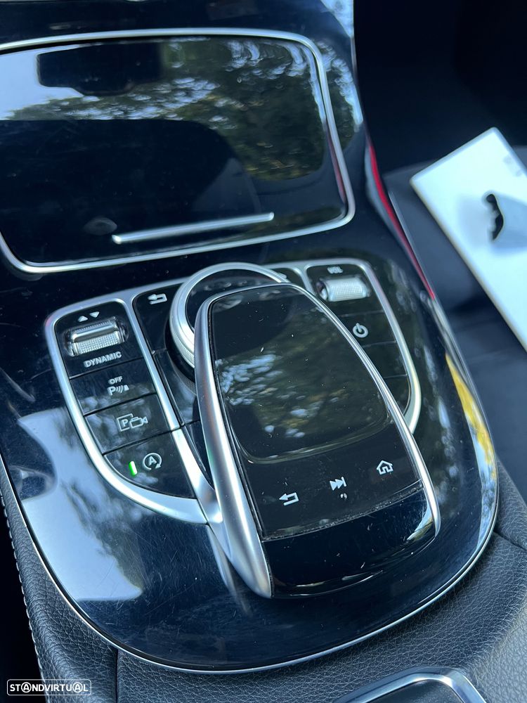 Mercedes-Benz E 220 d AMG Line - 12