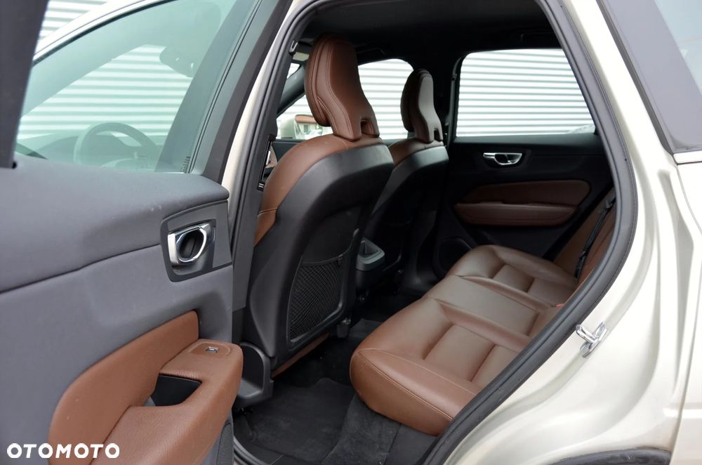Volvo XC 60 B4 B Geartronic Inscription - 18