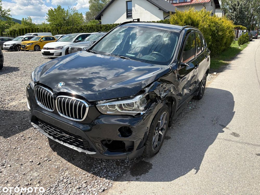 BMW X1 sDrive18d Business Edition - 12
