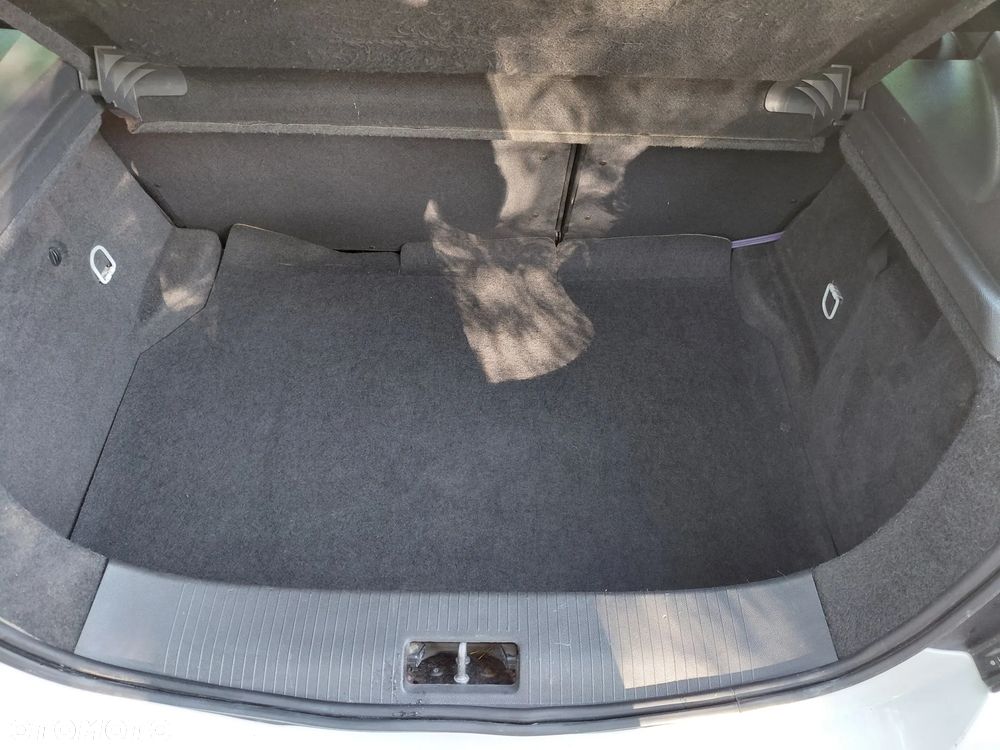 Opel Astra 1.6 Sport - 8
