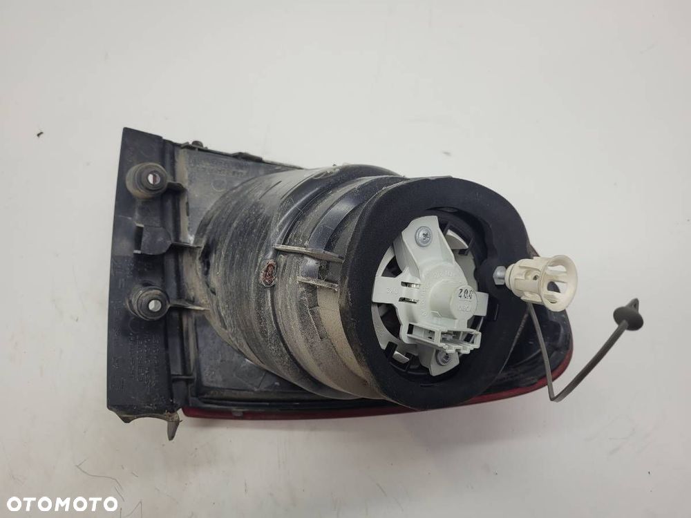 LAMPA TYŁ TYLNA PRAWA W BŁOTNIK SEAT ALTEA LIFT EU 5P0945112F 5P0945096J - 9