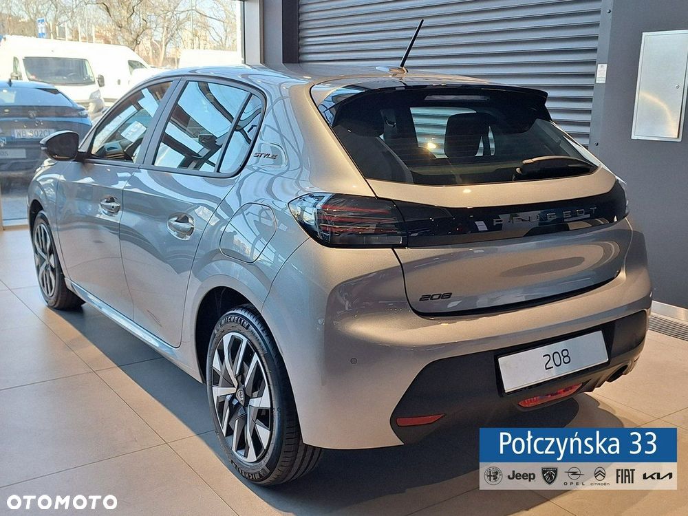 Peugeot 208 - 4