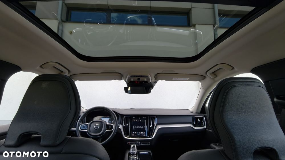 Volvo V60 T6 AWD Recharge Geartronic Inscription - 26