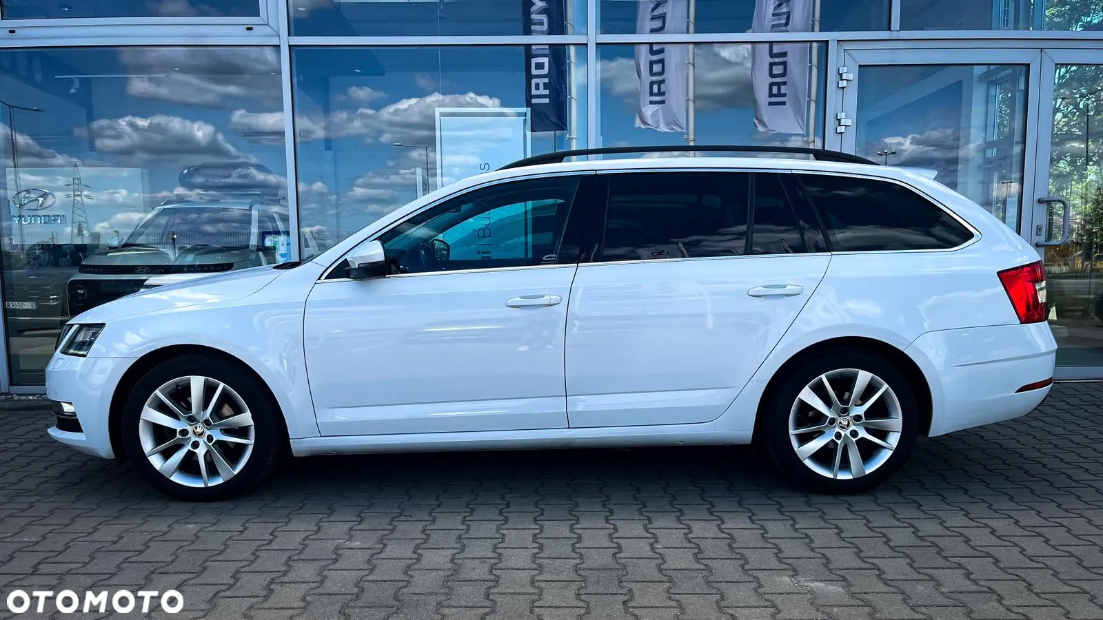 Skoda Octavia 2.0 TDI Style DSG - 2