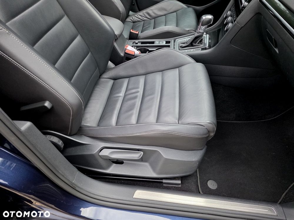 Volkswagen Golf - 14