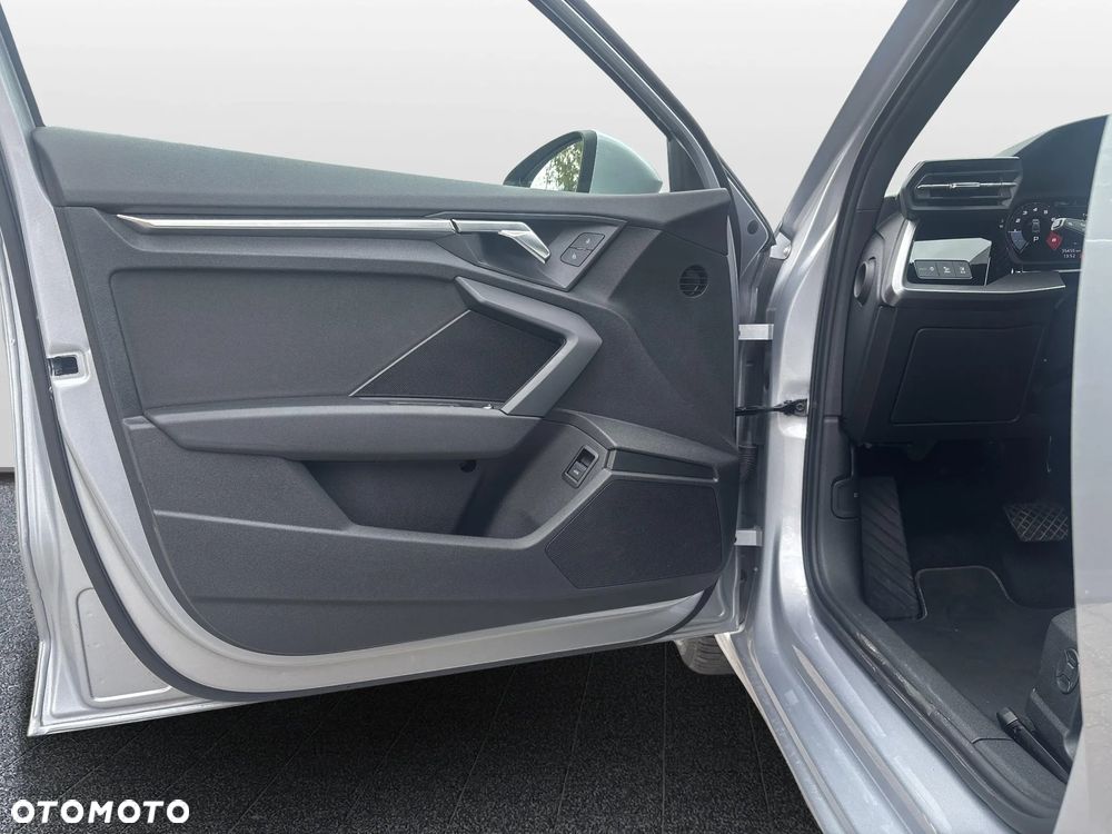 Audi A3 Limousine 35 TFSI mHEV S tronic - 11