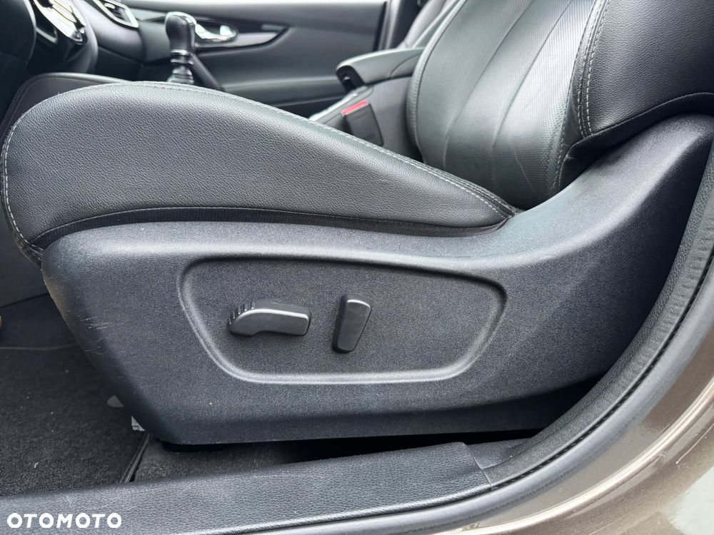 Nissan Qashqai 1.2 DIG-T 360 - 32