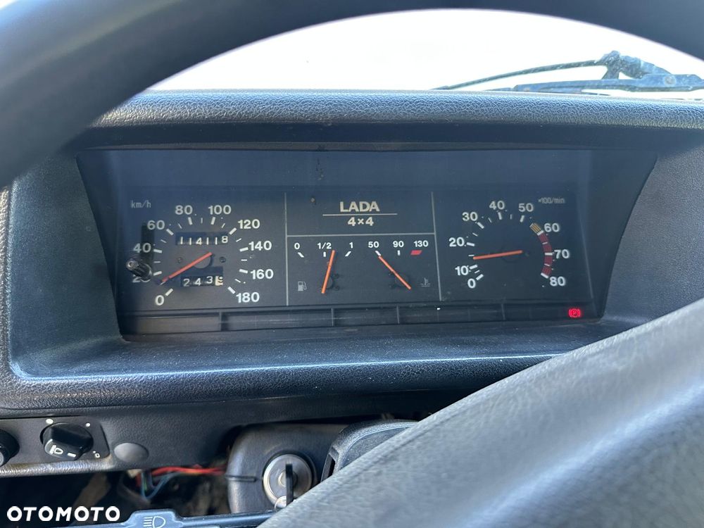 Lada Niva - 6