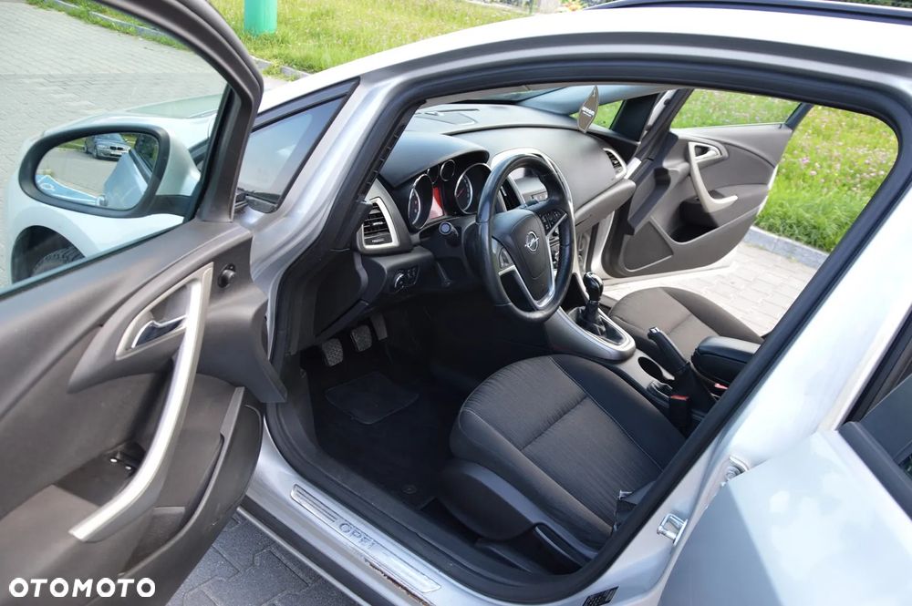 Opel Astra 1.4 Turbo Selection - 13