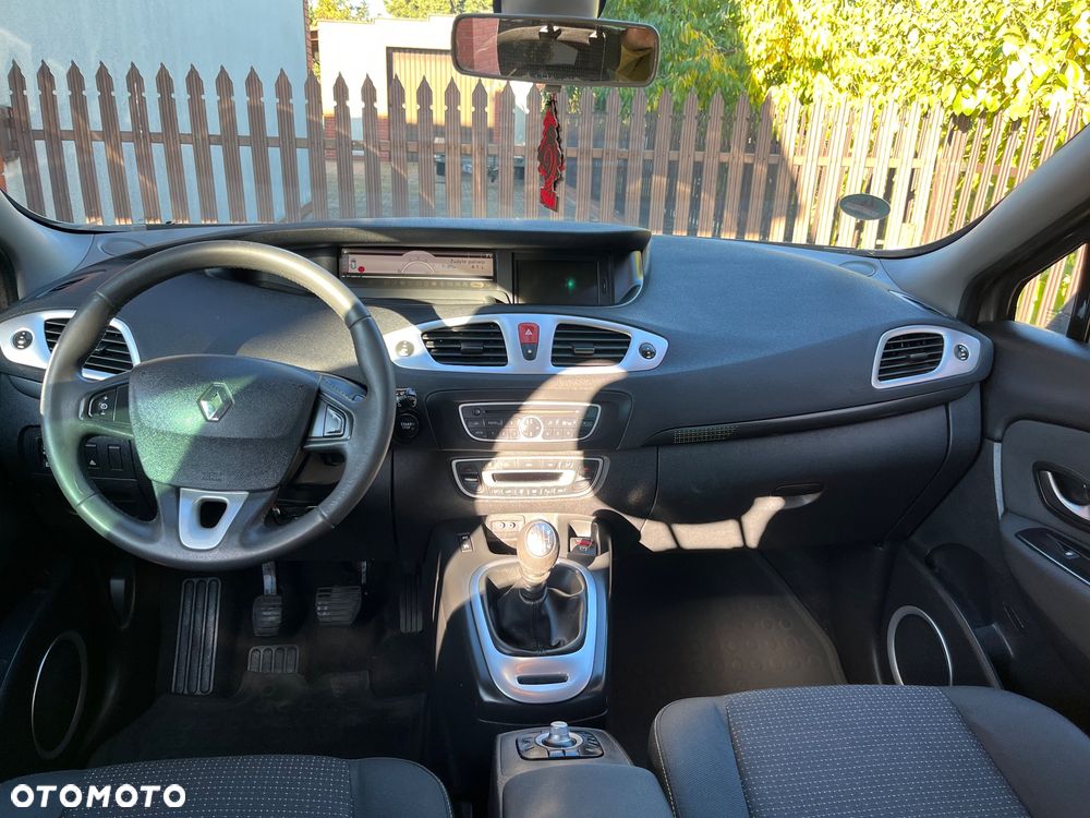 Renault Grand Scenic dCi 130 FAP Dynamique - 21
