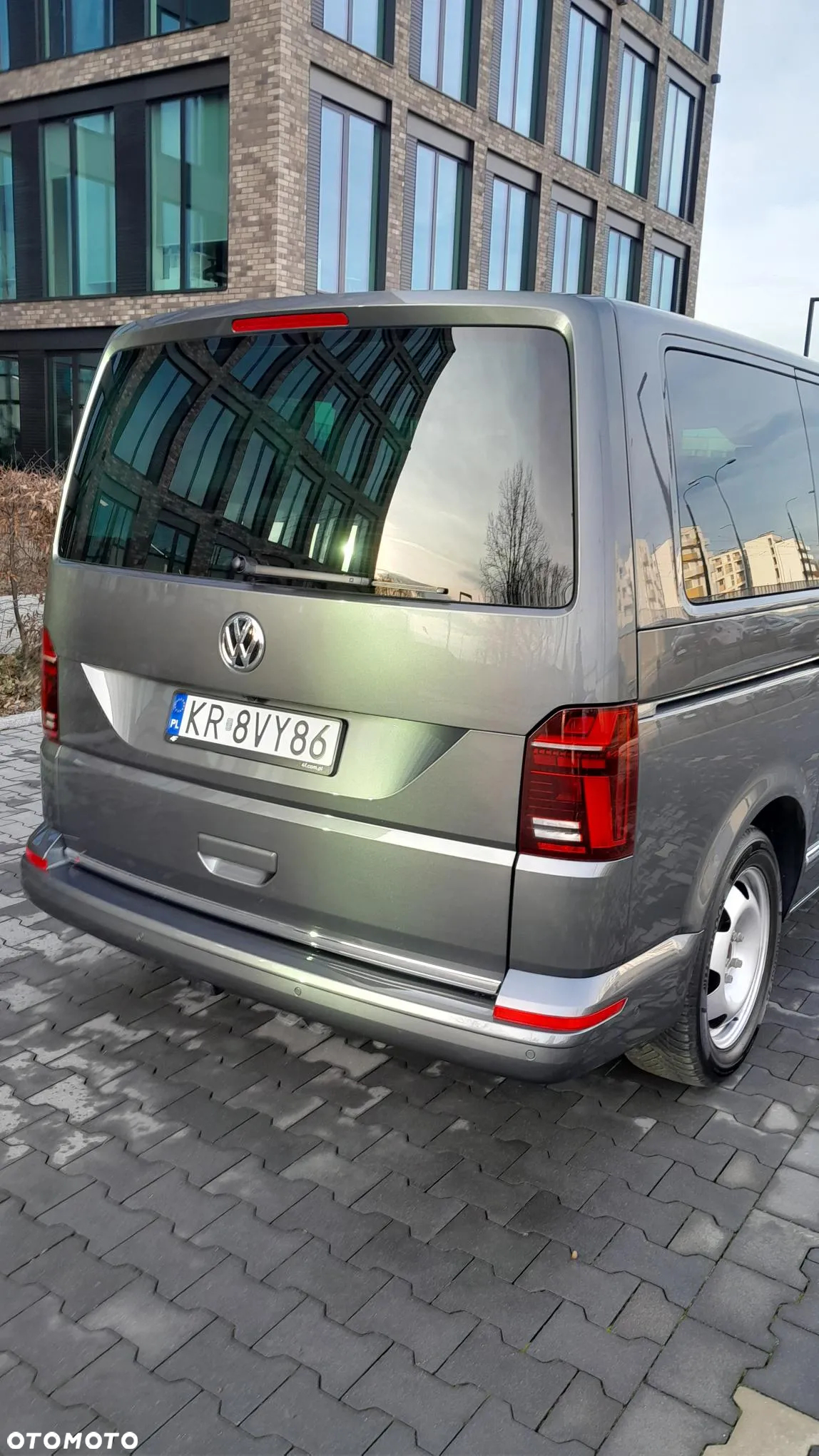 Volkswagen Multivan 6.1 2.0 TDI L1 Highline 4Motion DSG - 4