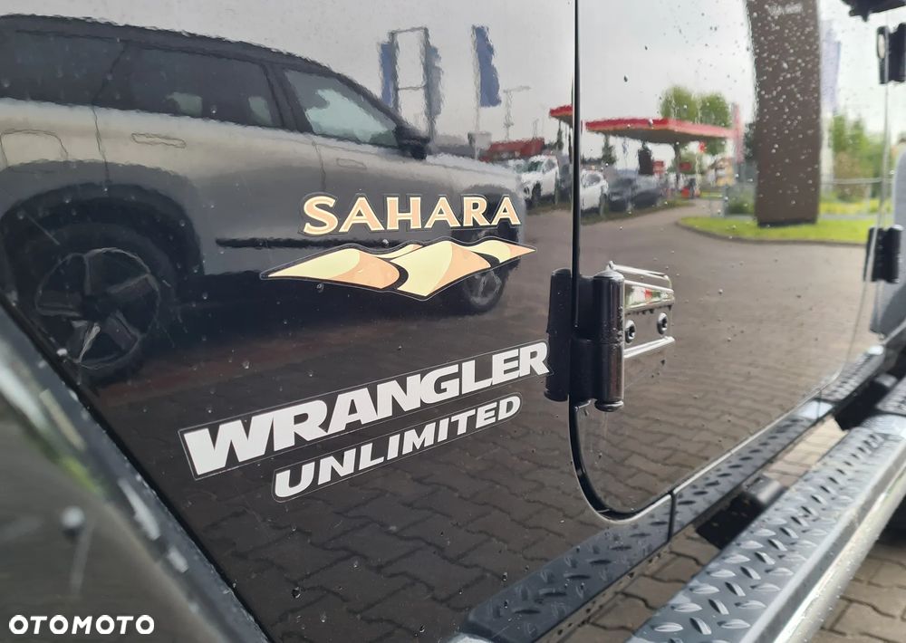 Jeep Wrangler 3.6 Unlim Sahara - 9