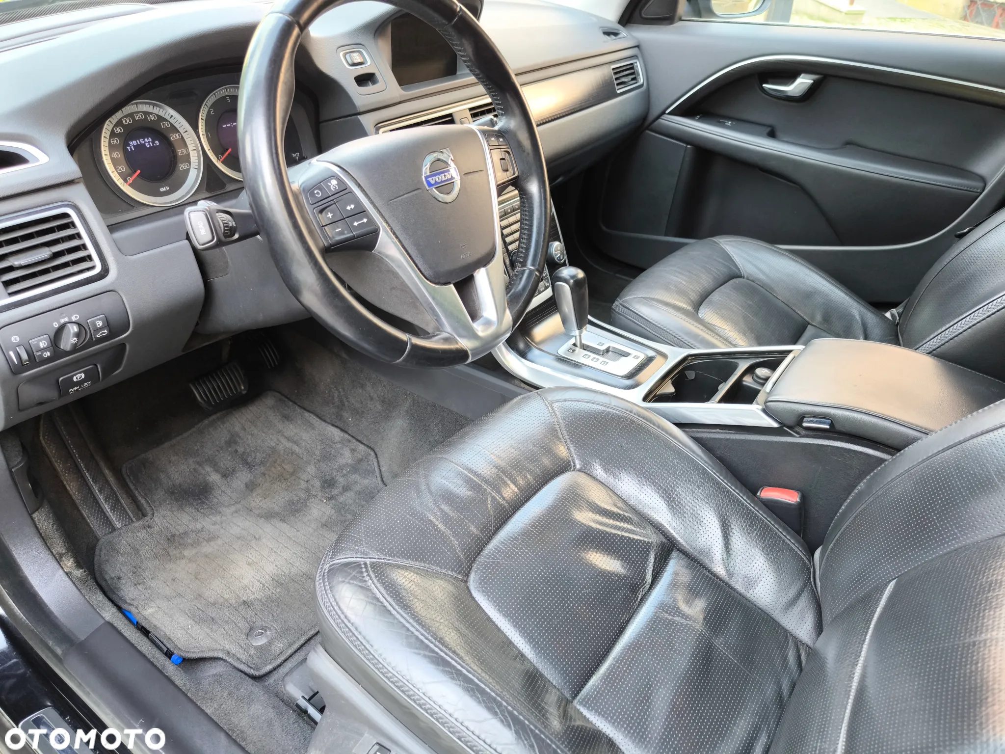 Volvo XC 70 D5 AWD Geartronic Summum - 3