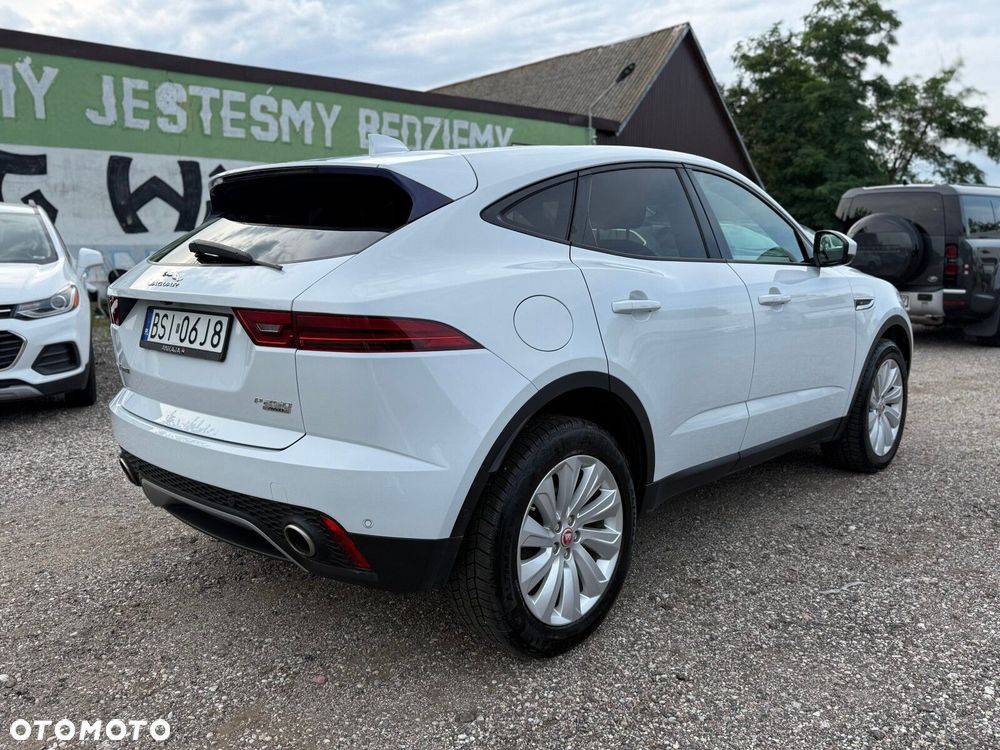 Jaguar F-Pace - 10