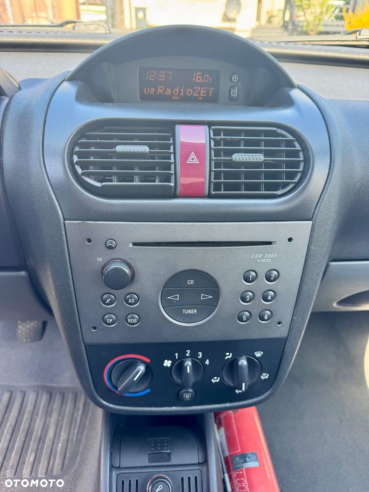 Opel Corsa 1.7 DI Start - 4