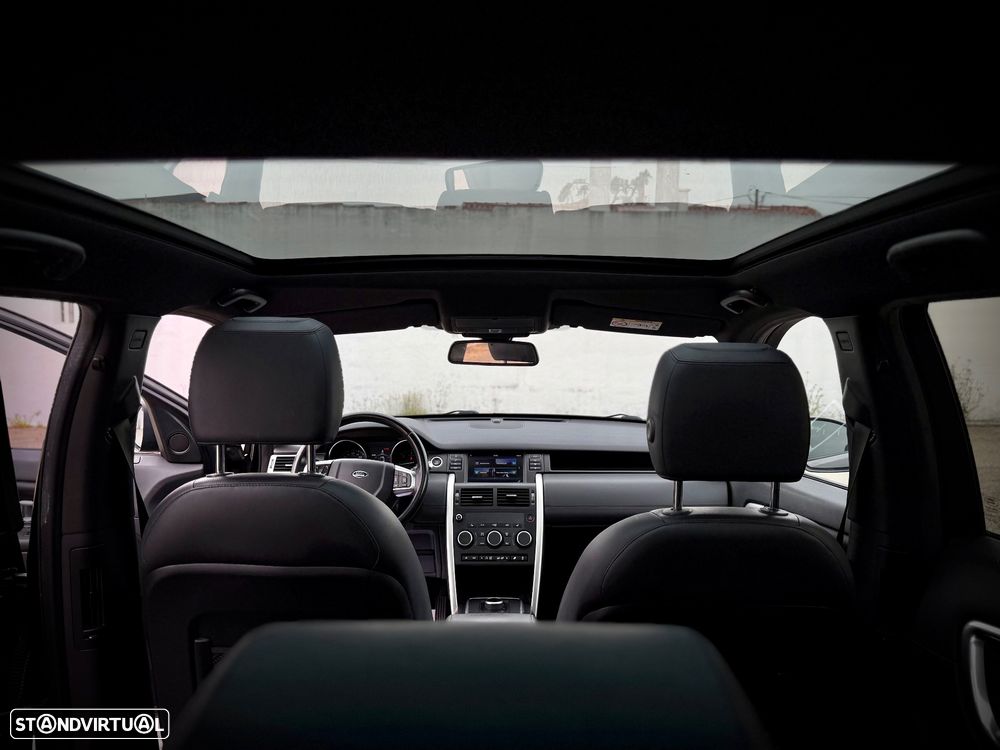 Land Rover Discovery Sport D150 R-Dynamic HSE - 24