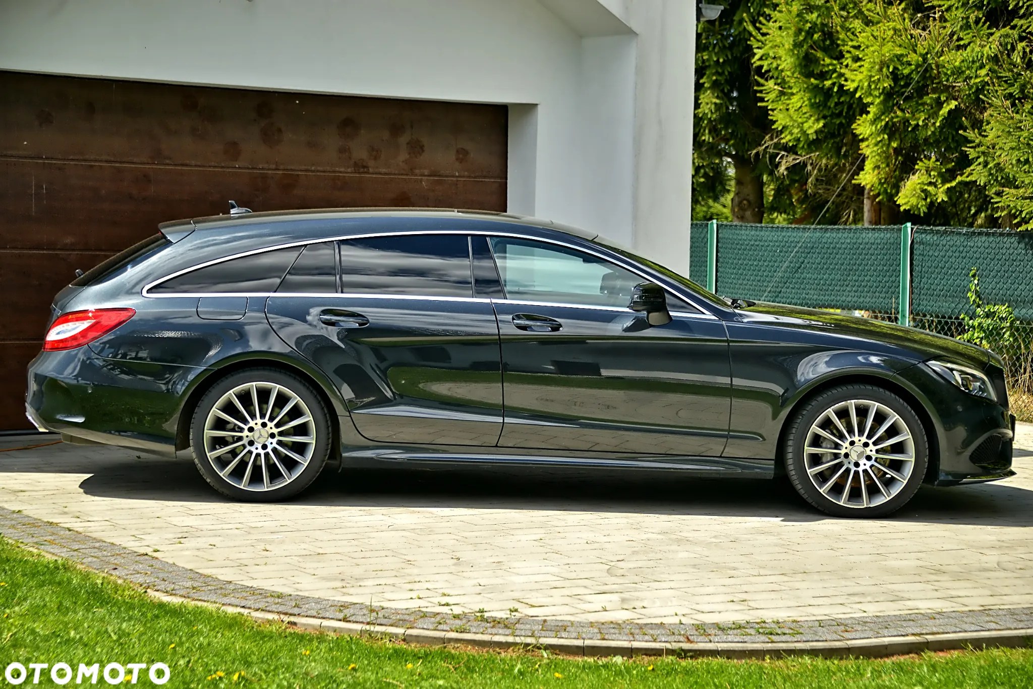 Mercedes-Benz CLS 350 d 4-Matic - 25