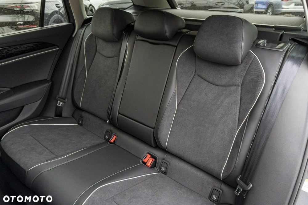 Volkswagen Passat - 26