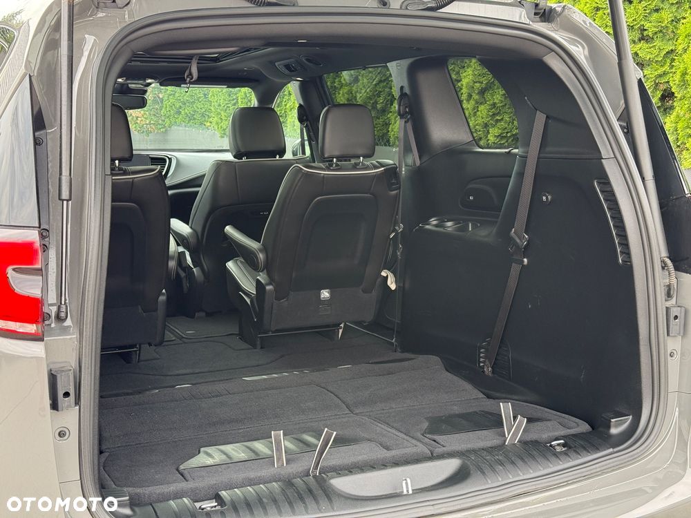 Chrysler Pacifica - 34