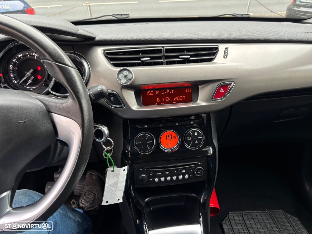 DS DS3 PureTech 82 CONNECTED CHIC - 10