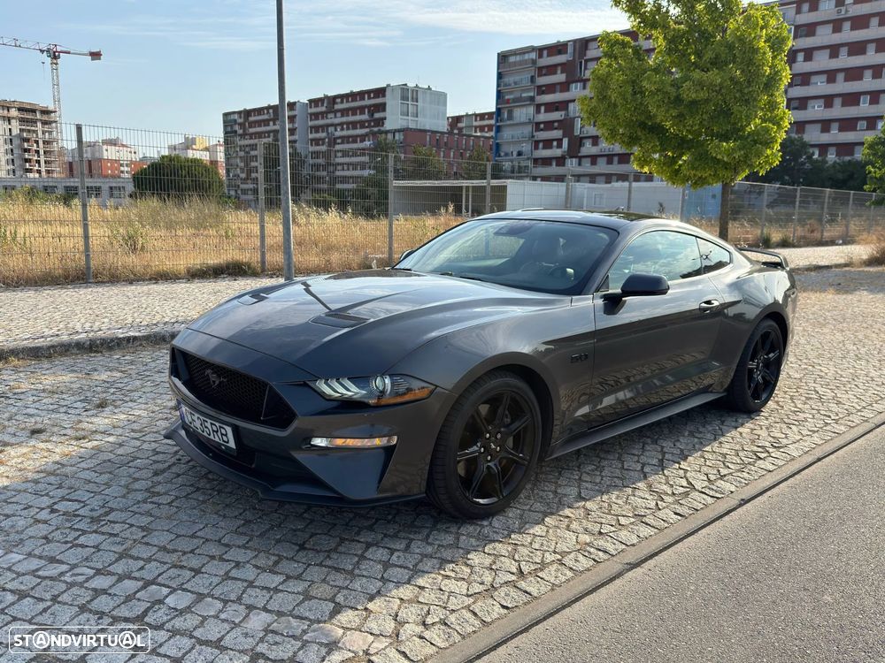 Ford Mustang - 1