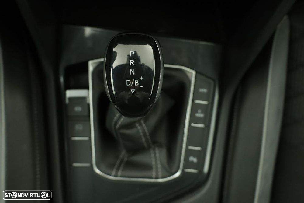 VW Tiguan 1.4 TSI eHybrid R-Line DSG - 14