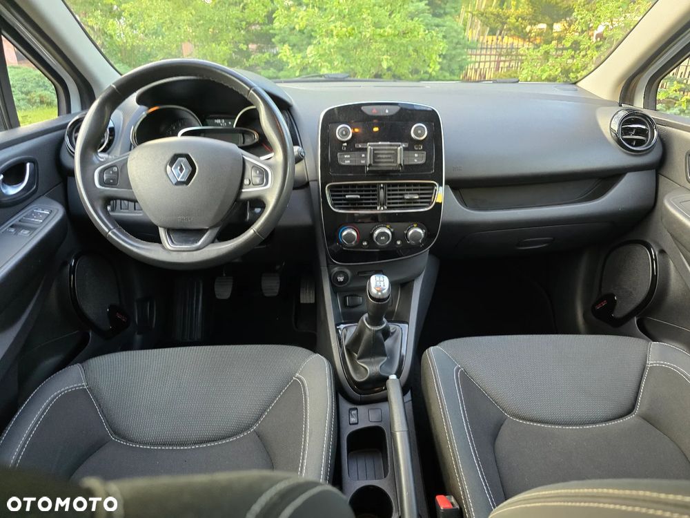 Renault Clio - 9