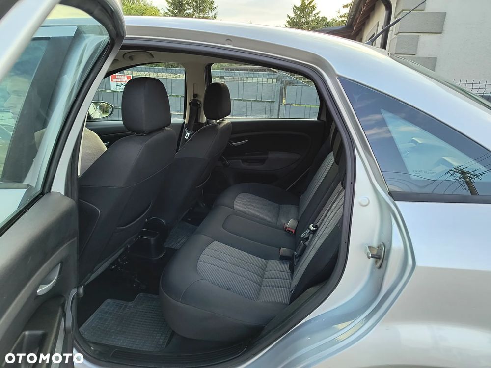 Fiat Linea 1.4 T-Jet 16V Emotion - 12